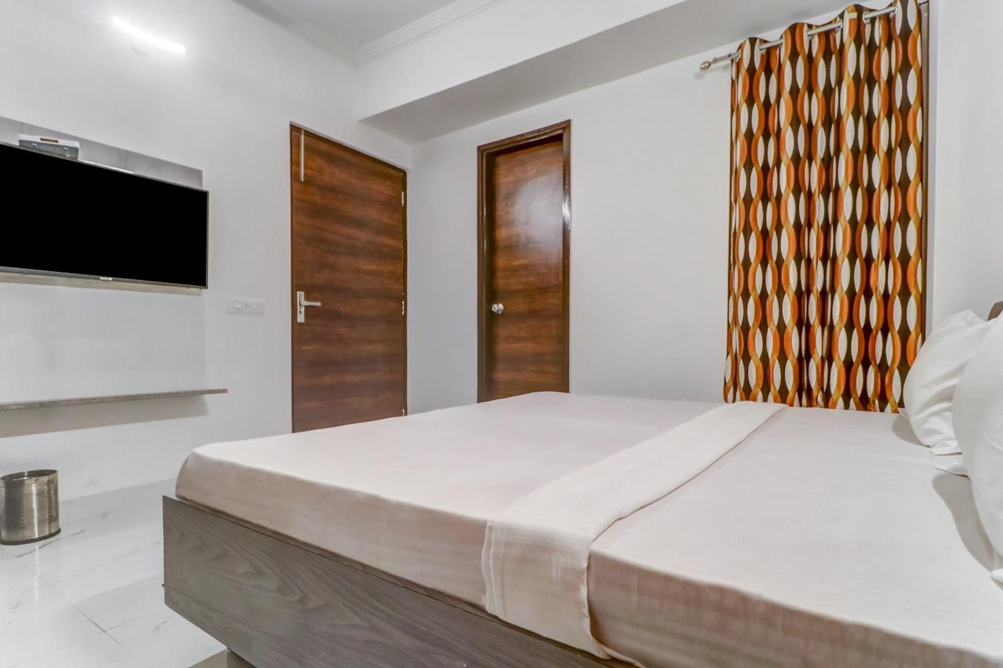 Townhouse Hotel Ludhiana Eksteriør billede
